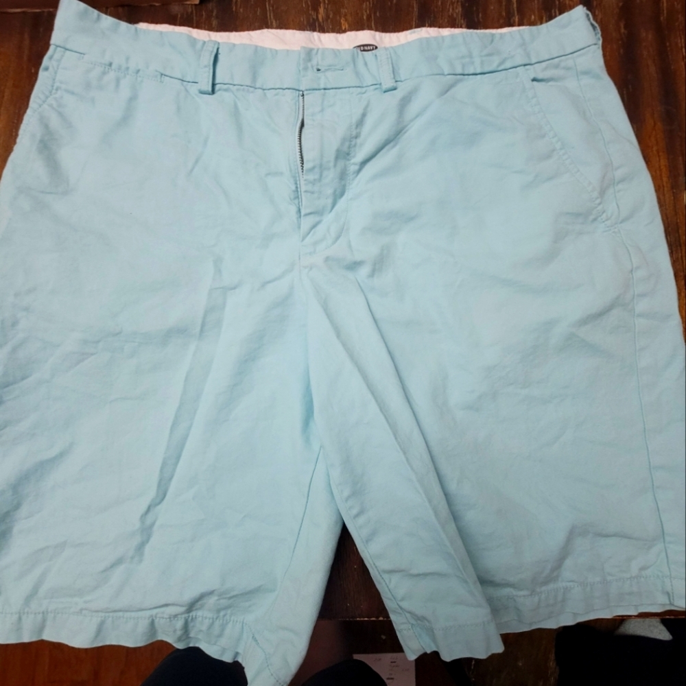 Old navy men's shorts sz 38